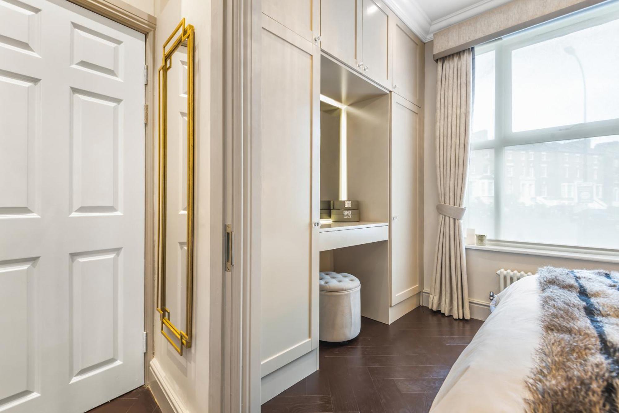 Apartment Luxury 1-bed In Sought After Prime Location London
